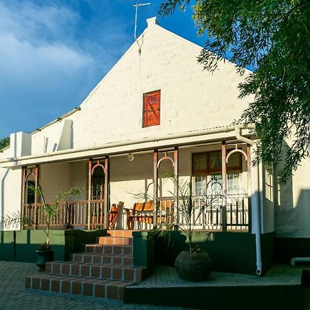 Ravenscliff Villa Oudtshoorn Exterior photo