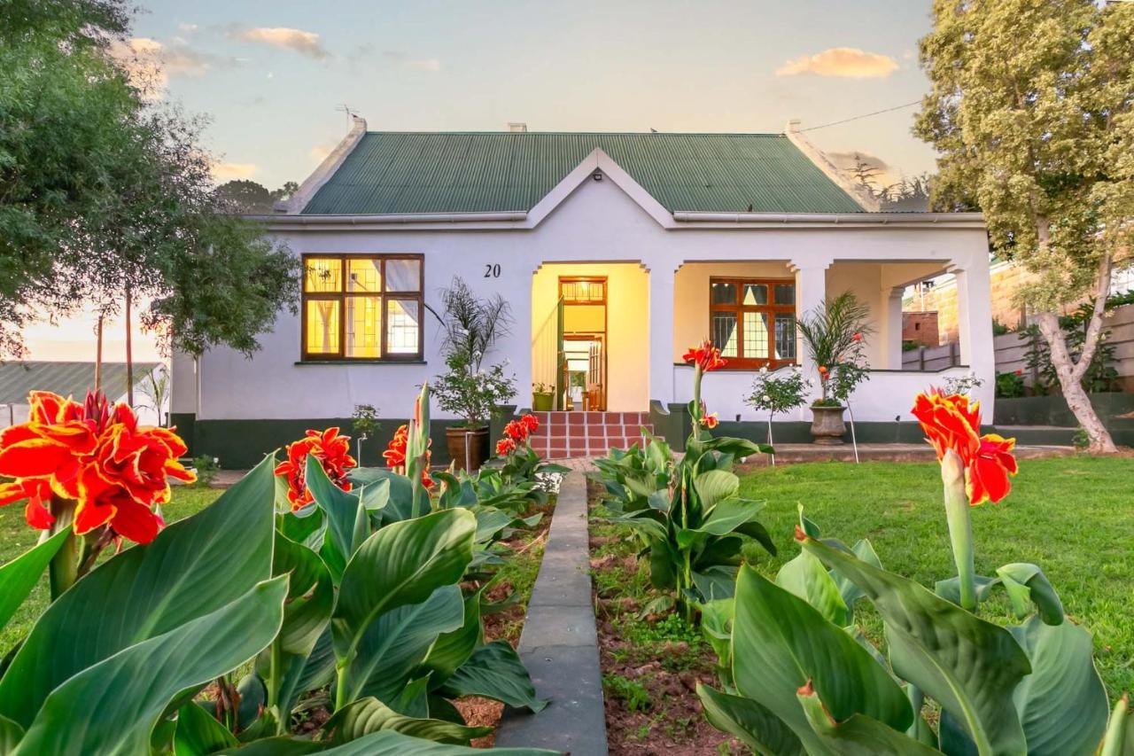 Ravenscliff Villa Oudtshoorn Exterior photo